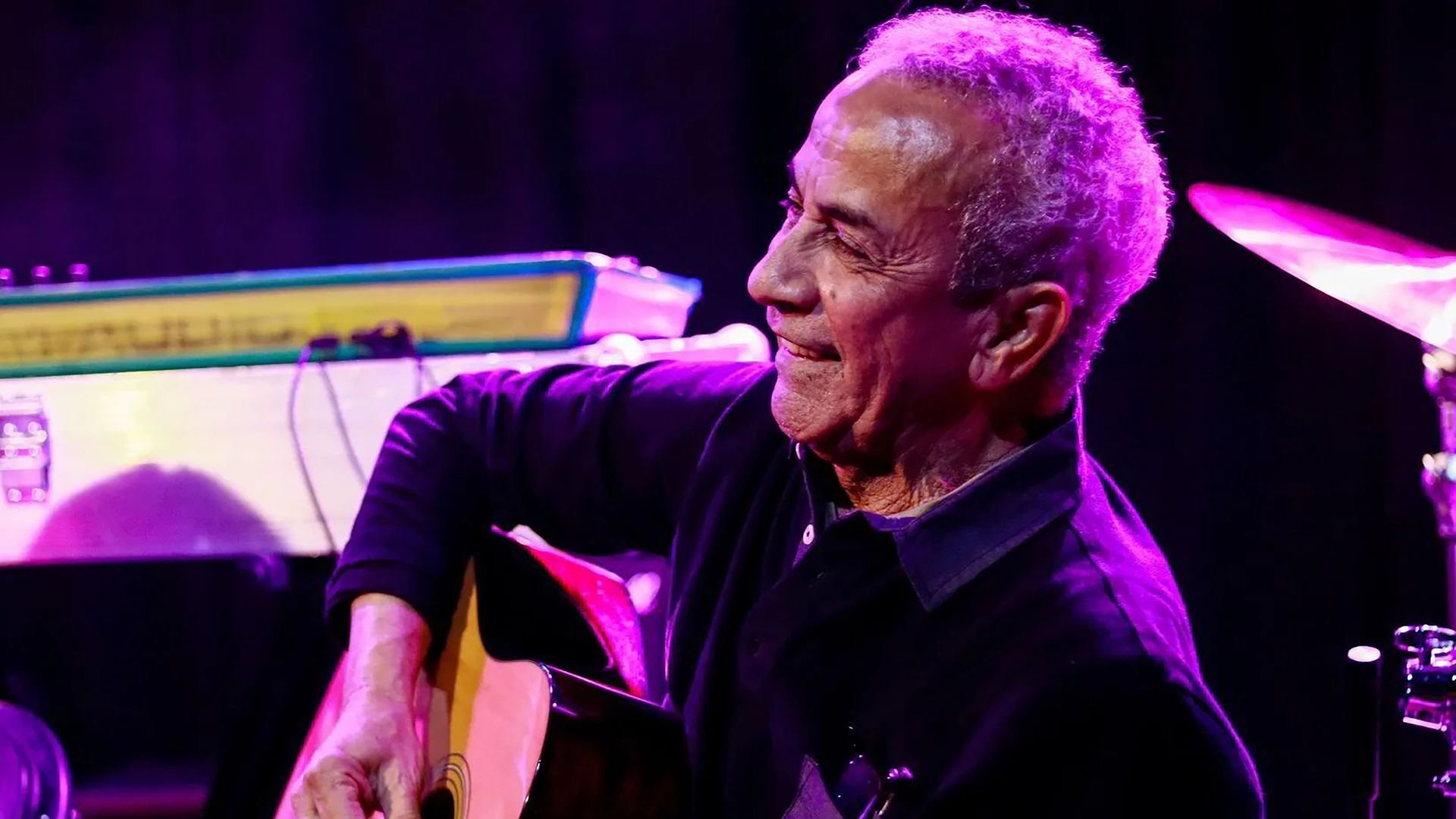 Zé Carlos Medeiros lança “Dá Um Tempo” e inicia álbum autoral aos 86 anos
