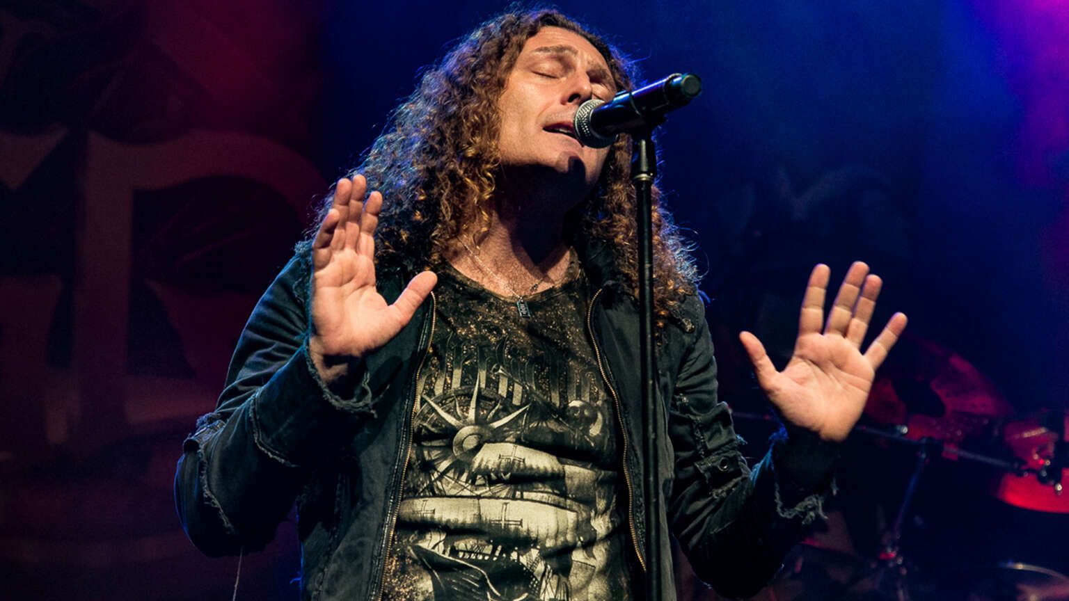 5 to Rock: Fabio Lione comenta novos caminhos após saída do Angra