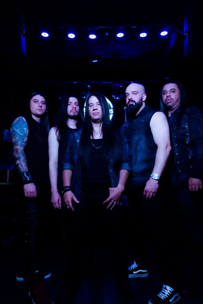 Here I Am lança álbum de estreia em show com Roland Grapow no Manifesto