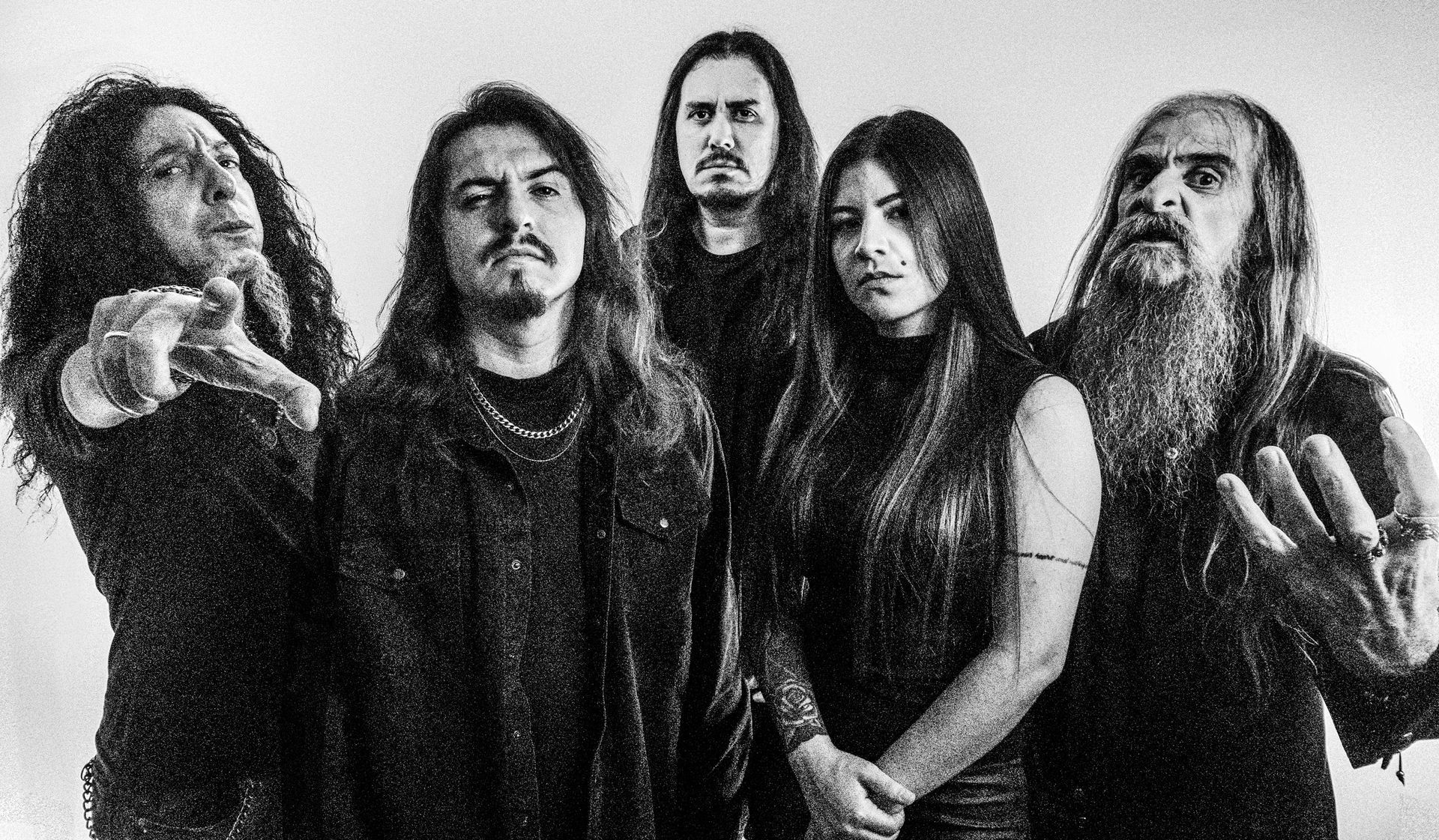 Korzus inicia nova fase com “No Light Within” e revela álbum em desenvolvimento