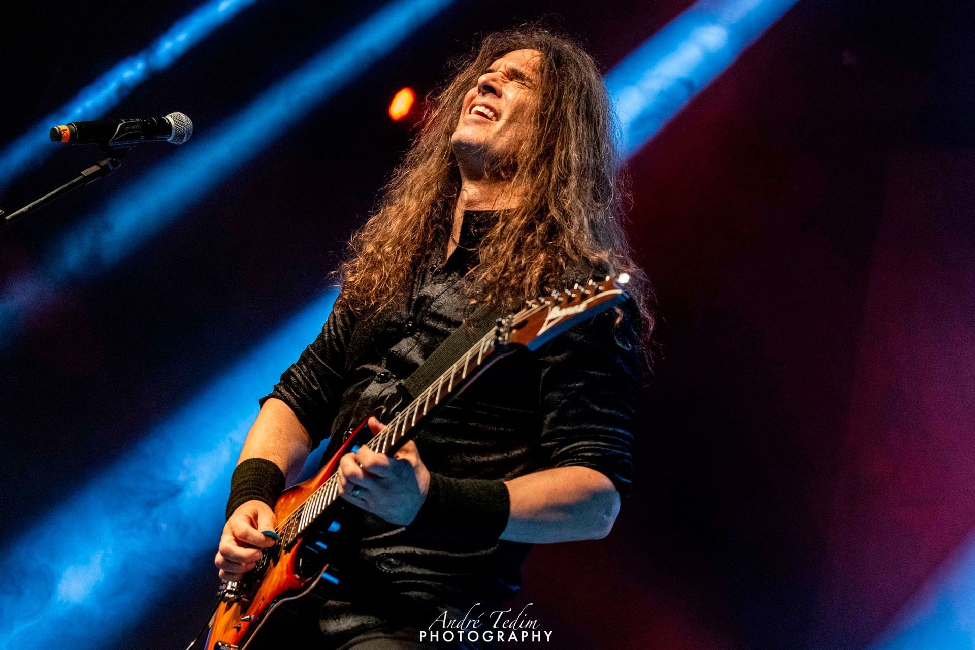 Kiko Loureiro anuncia shows no Brasil para encerrar ciclo de “Theory of Mind”