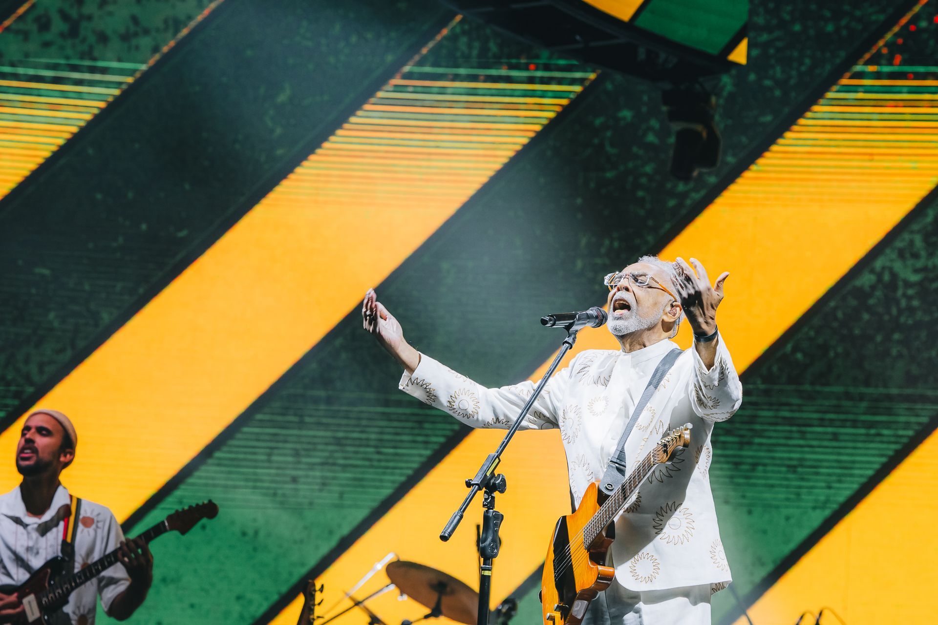 Gilberto Gil encerra turnê “Tempo Rei” com show final no Allianz Parque em São Paulo