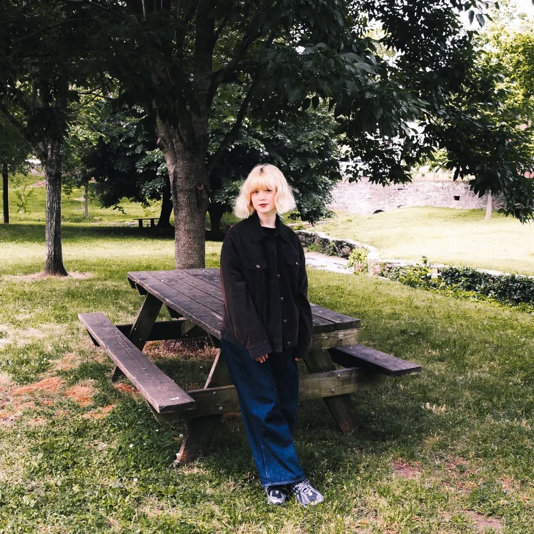 Maisie Peters confirma primeira apresentação no Brasil com show em São Paulo