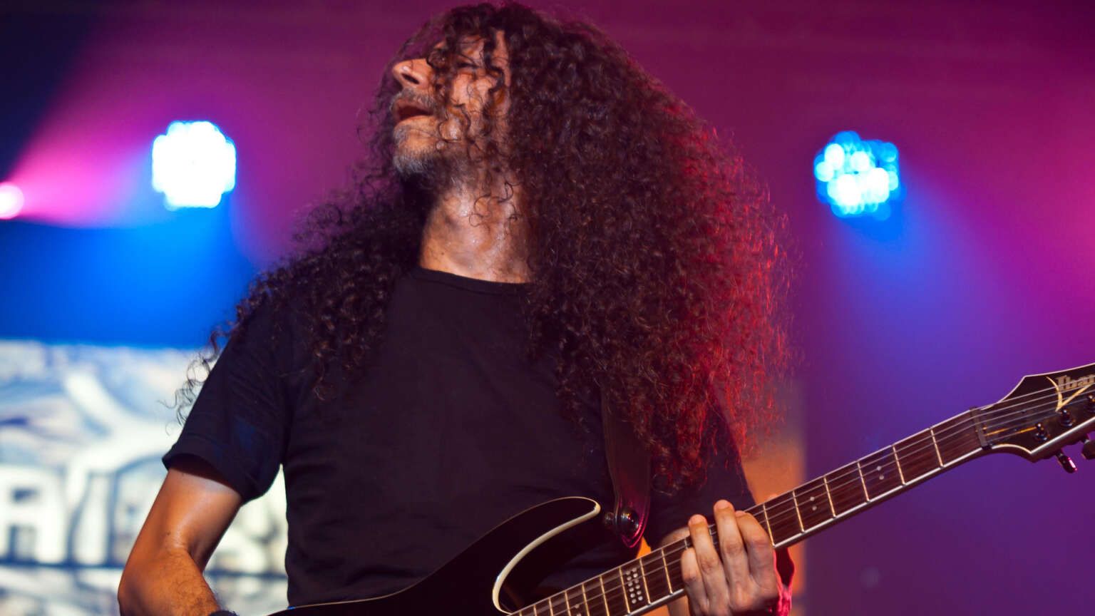 Cláudio Bezz destaca papel da Fluminense FM em entrevista ao quadro “5 to Rock”