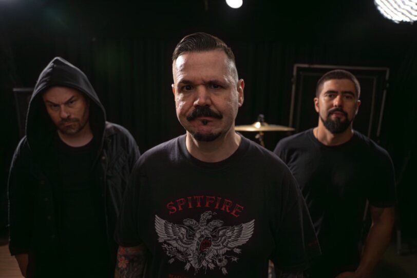 Trompas aprofunda peso sludge e stoner em novo single “Lost Again”