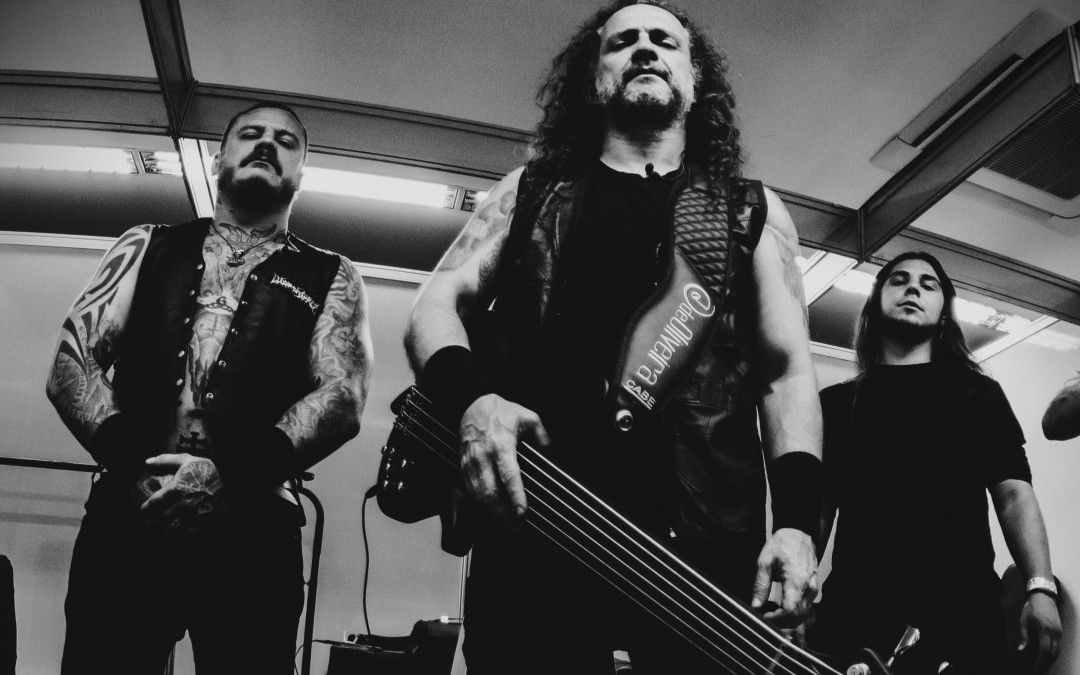 Warshipper lança “Shadows Of Science” e reforça abordagem ateísta e materialista no death metal da b