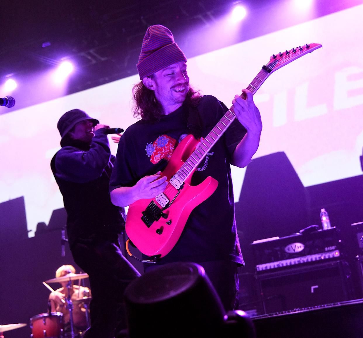 Ex-guitarrista do Turnstile, Brady Ebert é preso e acusado de tentativa de homicídio nos EUA