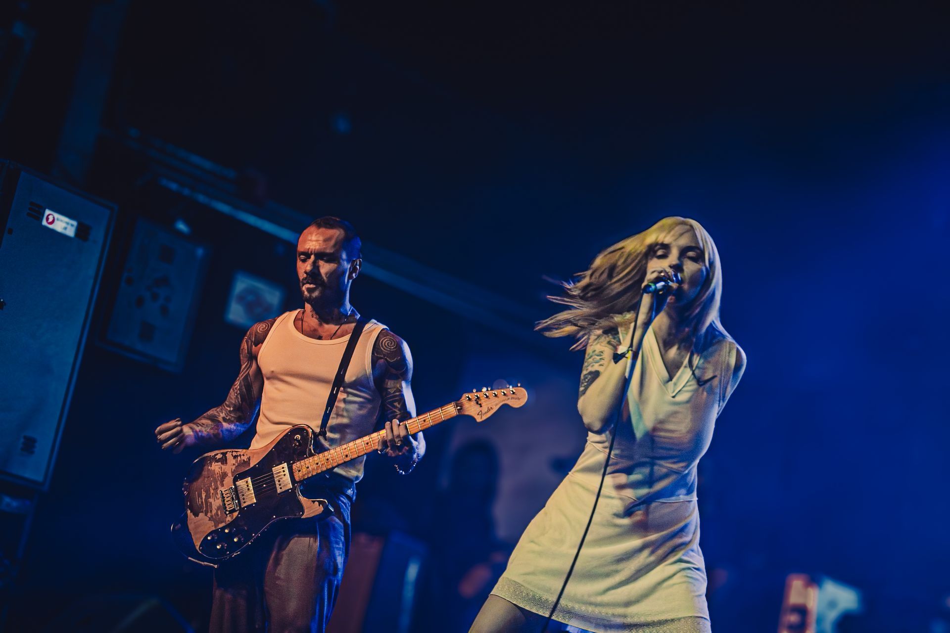 deb and the mentals em SP