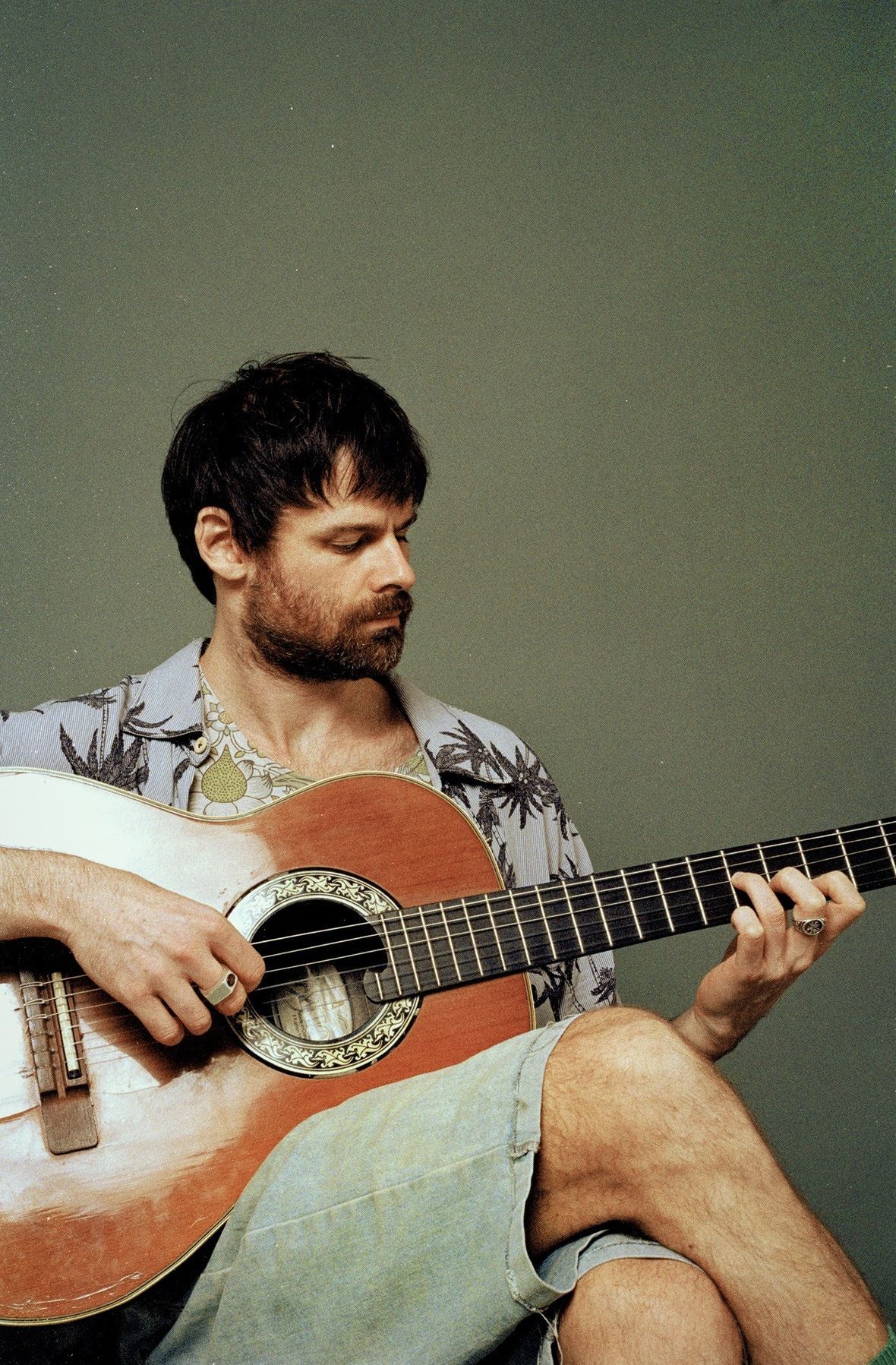 Daniel Gnatali lança EP “Antes do sol” e apresenta fase mais contemplativa da carreira