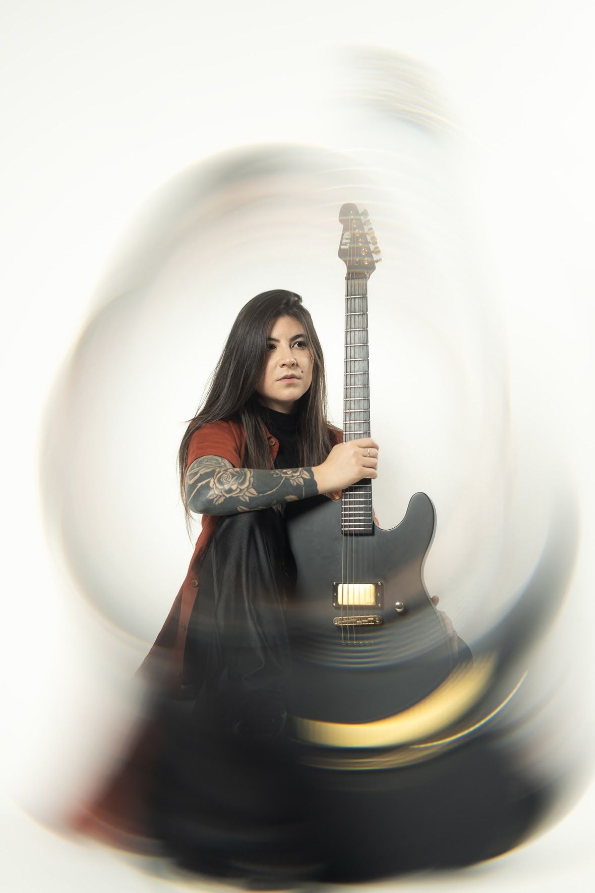 “Moonlace” marca nova fase de Jéssica Falchi, ex-Crypta, no metal instrumental