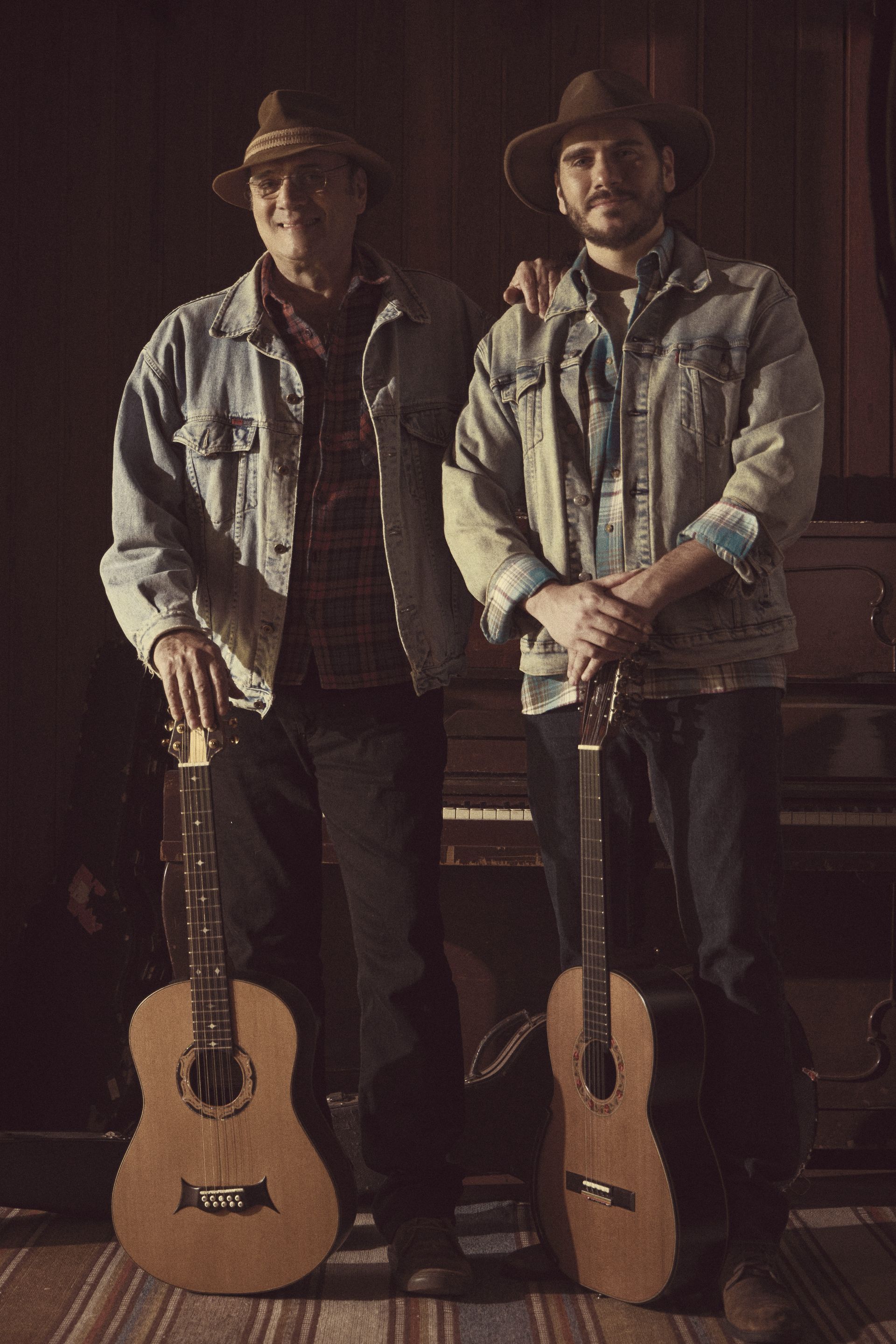 Almir e Gabriel Sater anunciam show da turnê “Pai e Filho” em Curitiba em junho