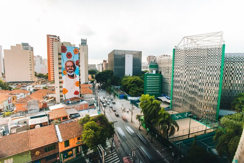 30e cria mural em homenagem a Gilberto Gil em frente ao Allianz Parque, em São Paulo