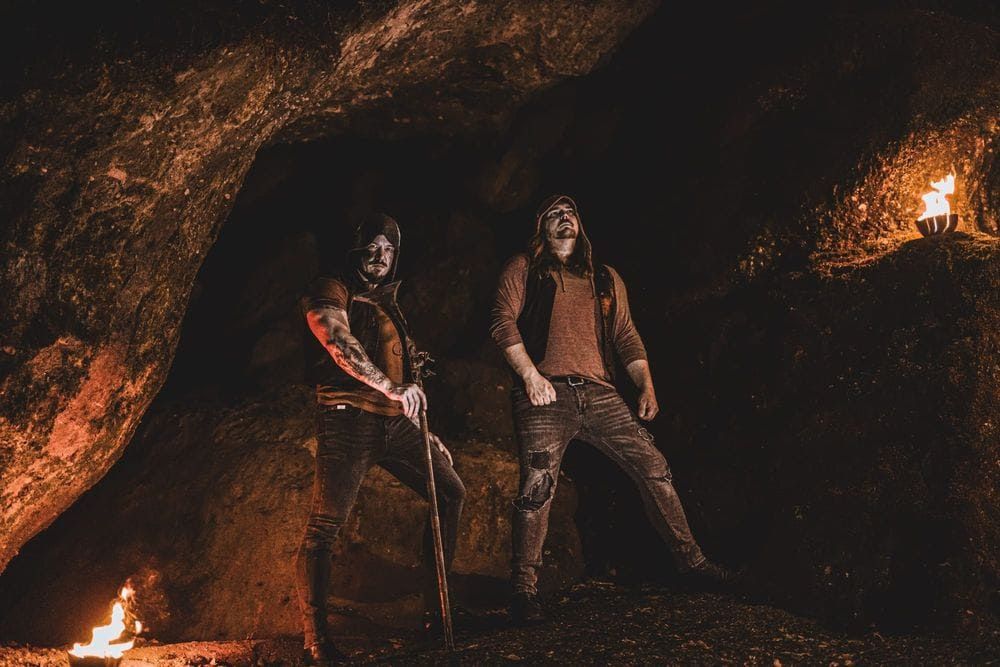 Horn anuncia álbum “Apokalyps 1618” explorando guerras, folclore e novas camadas do black metal alem