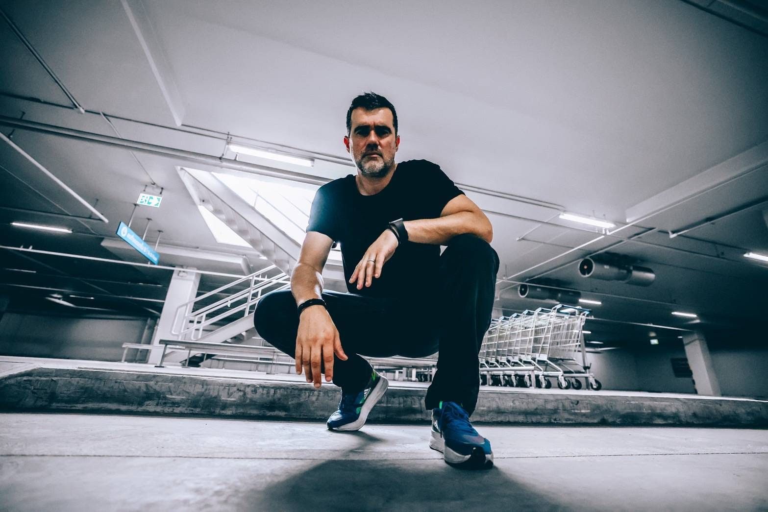 Symphony Towers mergulha nas sombras do Livro de Enoque em “Black Symphony”