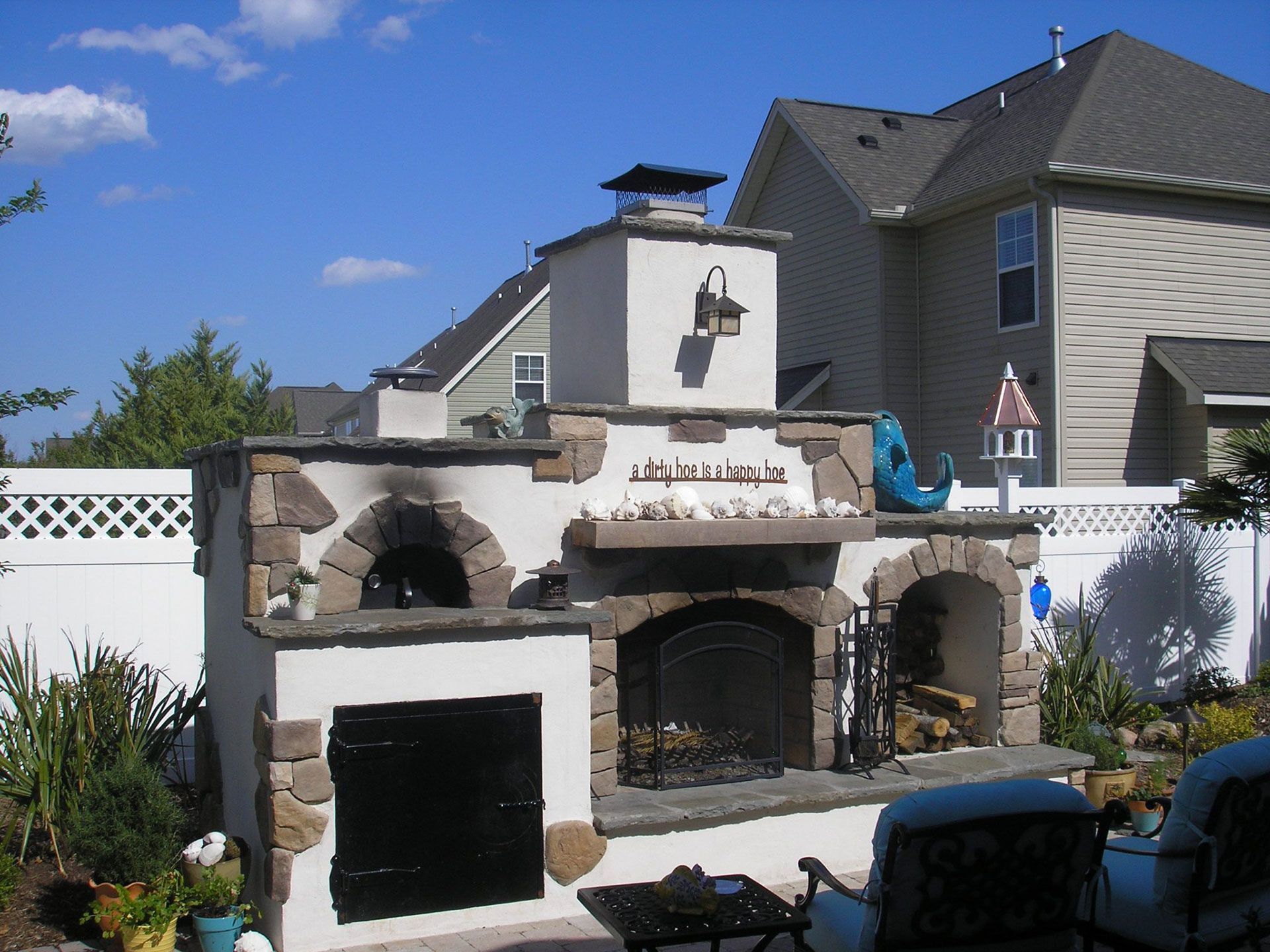 Fireplaces and Firepits 15