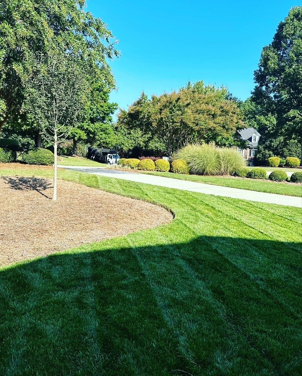Lawn mowing landscape service from Brookscapes LLC serving Raleigh, Wake Forest, and Apex NC
