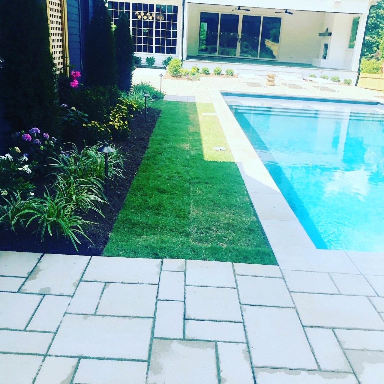 Landscape lawn contractor services from Brookscapes LLC serving Raleigh, Wake Forest, and Apex NC