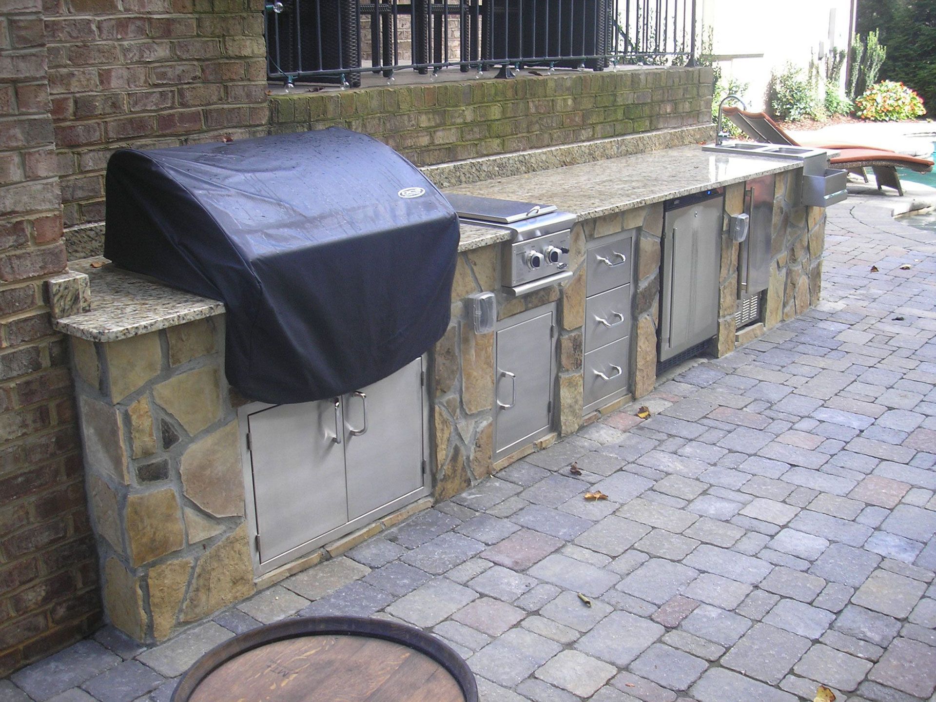 Outdoor Kitchens 3