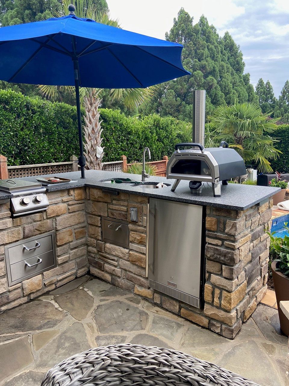 Outdoor Kitchens 35