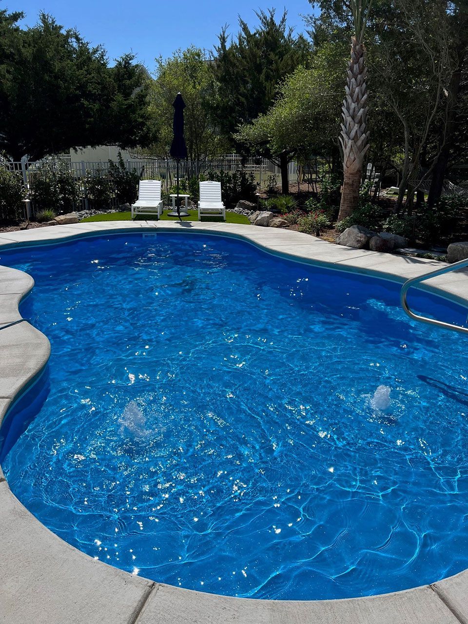 Pool and Water Features 17