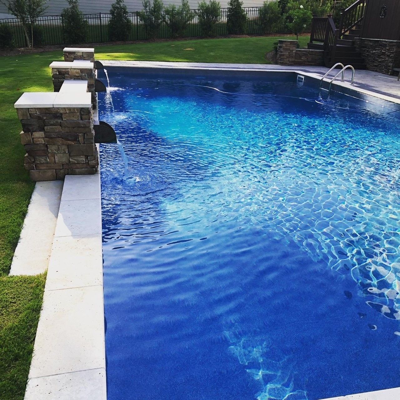 Pool and Water Features 28