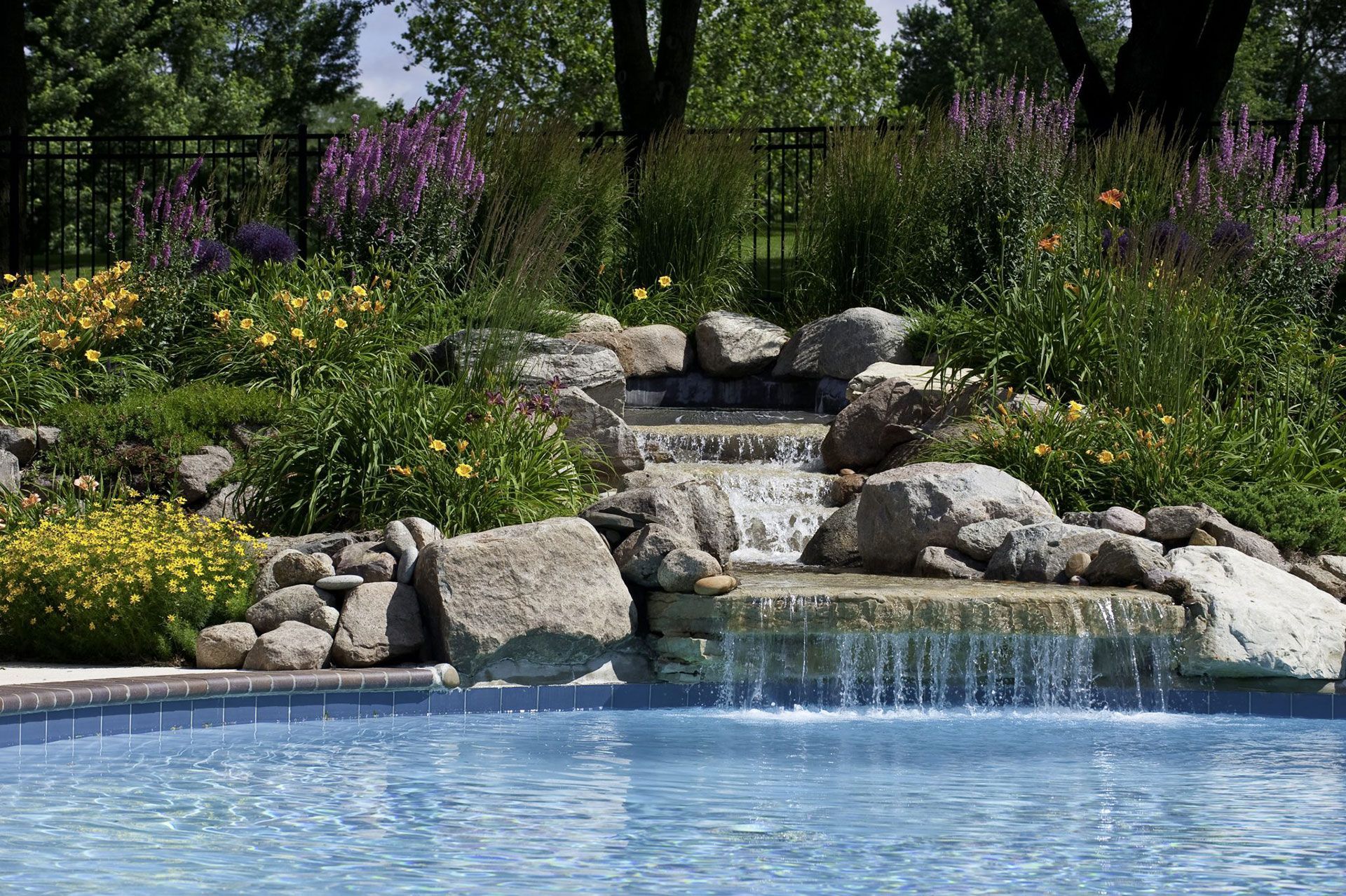 Pool and Water Features 7