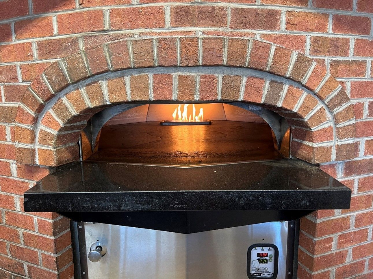 A Traditional Pizza Oven - Henrico, VA - Napoli Pizza