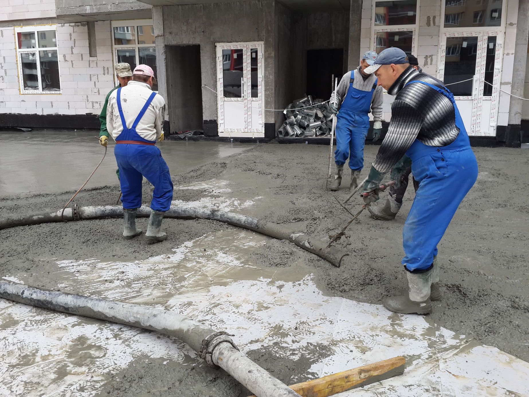 Бетонная стяжка кровли паркинга