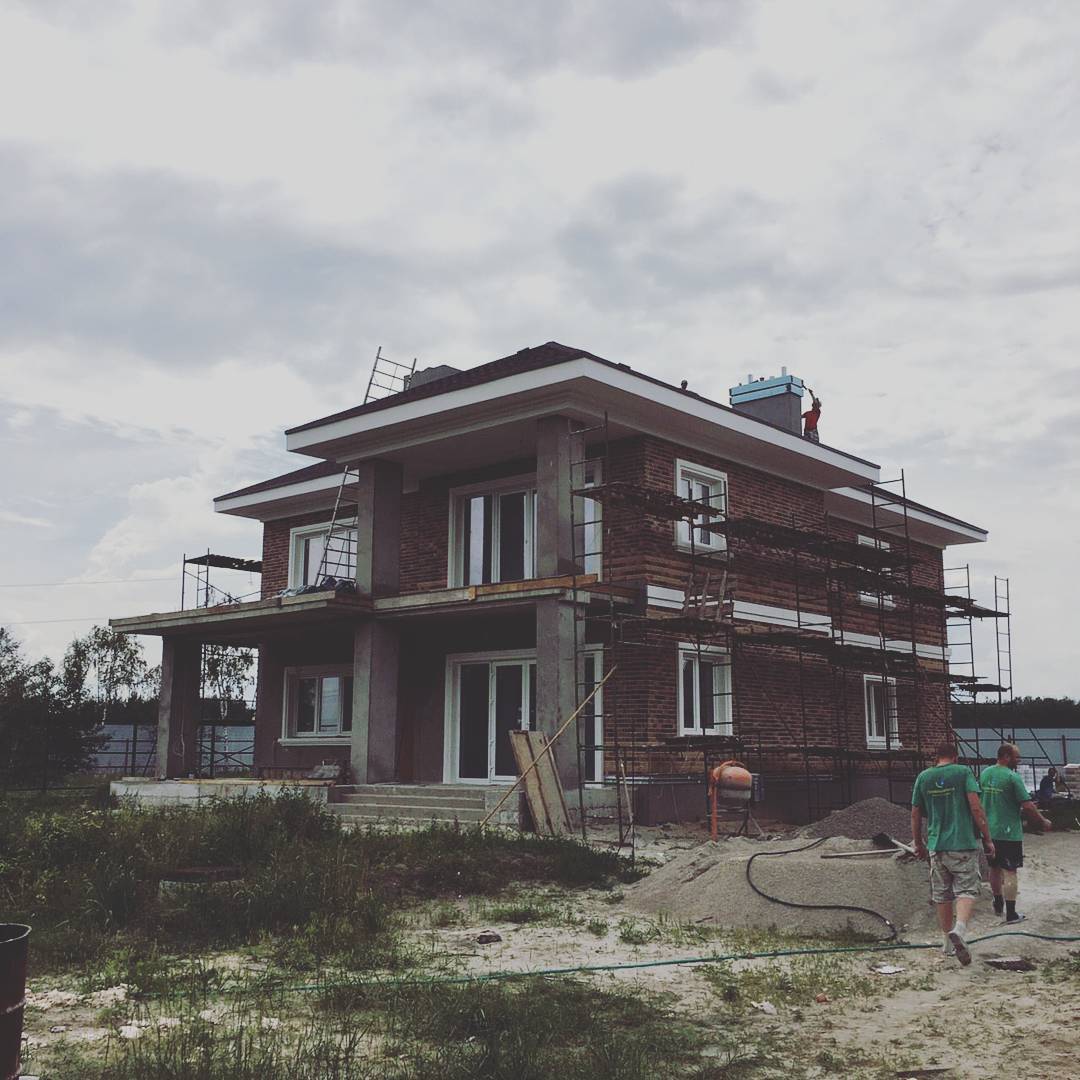 Строительство коттеджей под ключ в Киеве