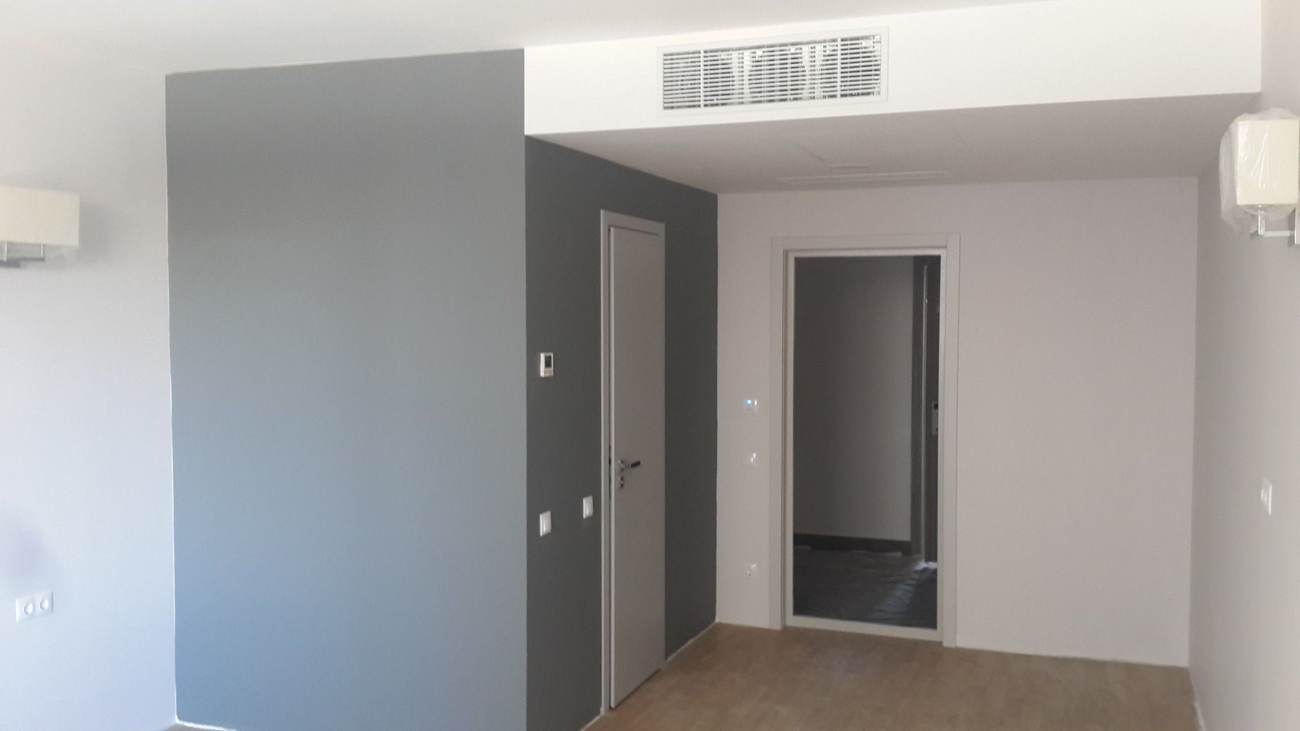 Покраска стен отеля