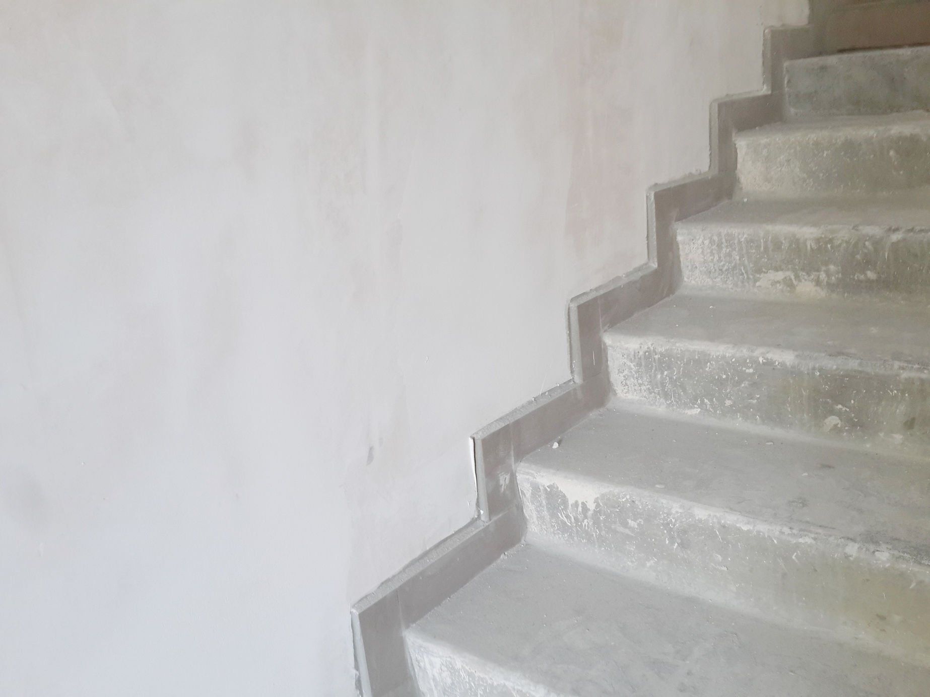 Укладка плитки на этажах