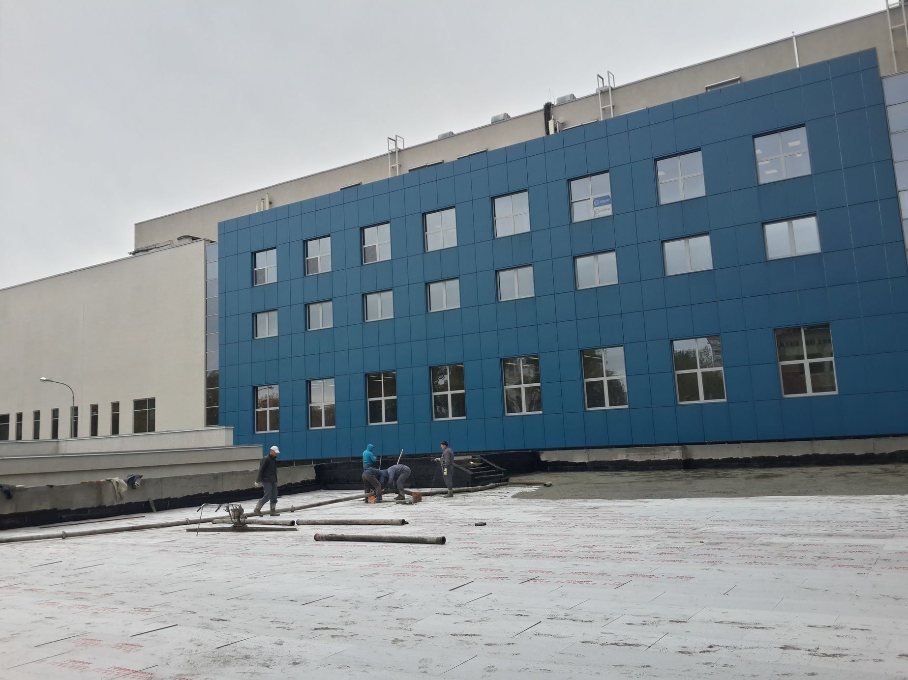 Обустройство верхнего паркинга, бетонные полы