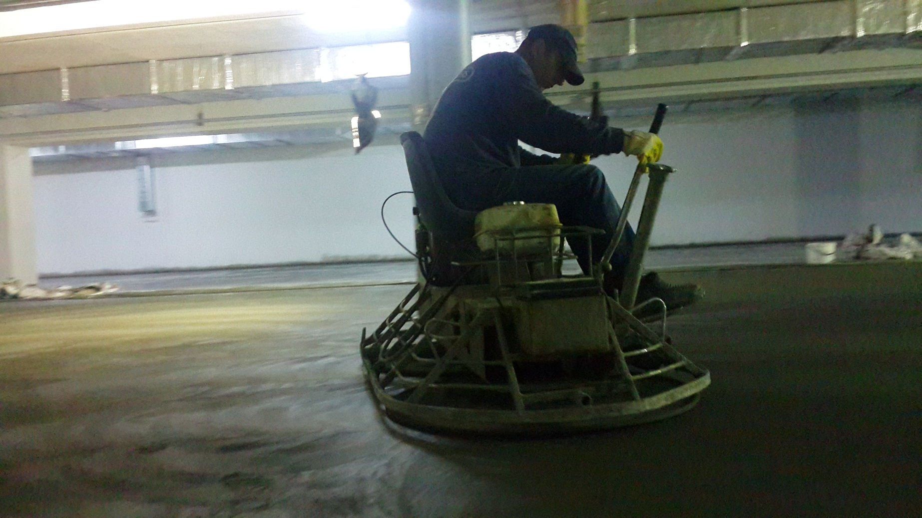 Затирка паркинга, бетонные полы