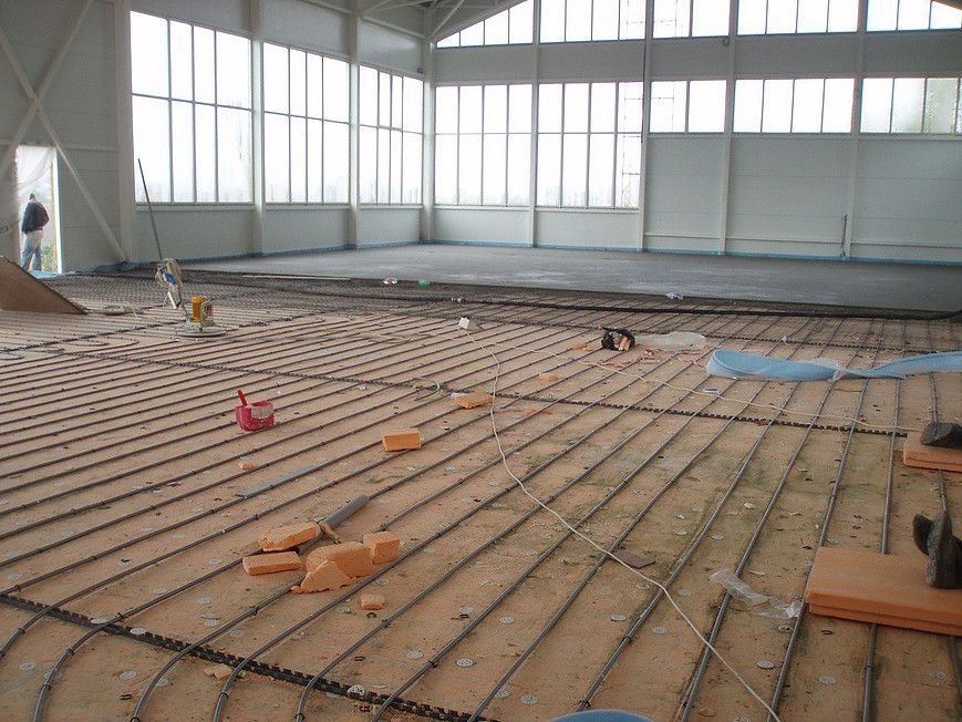 Теннисный корт