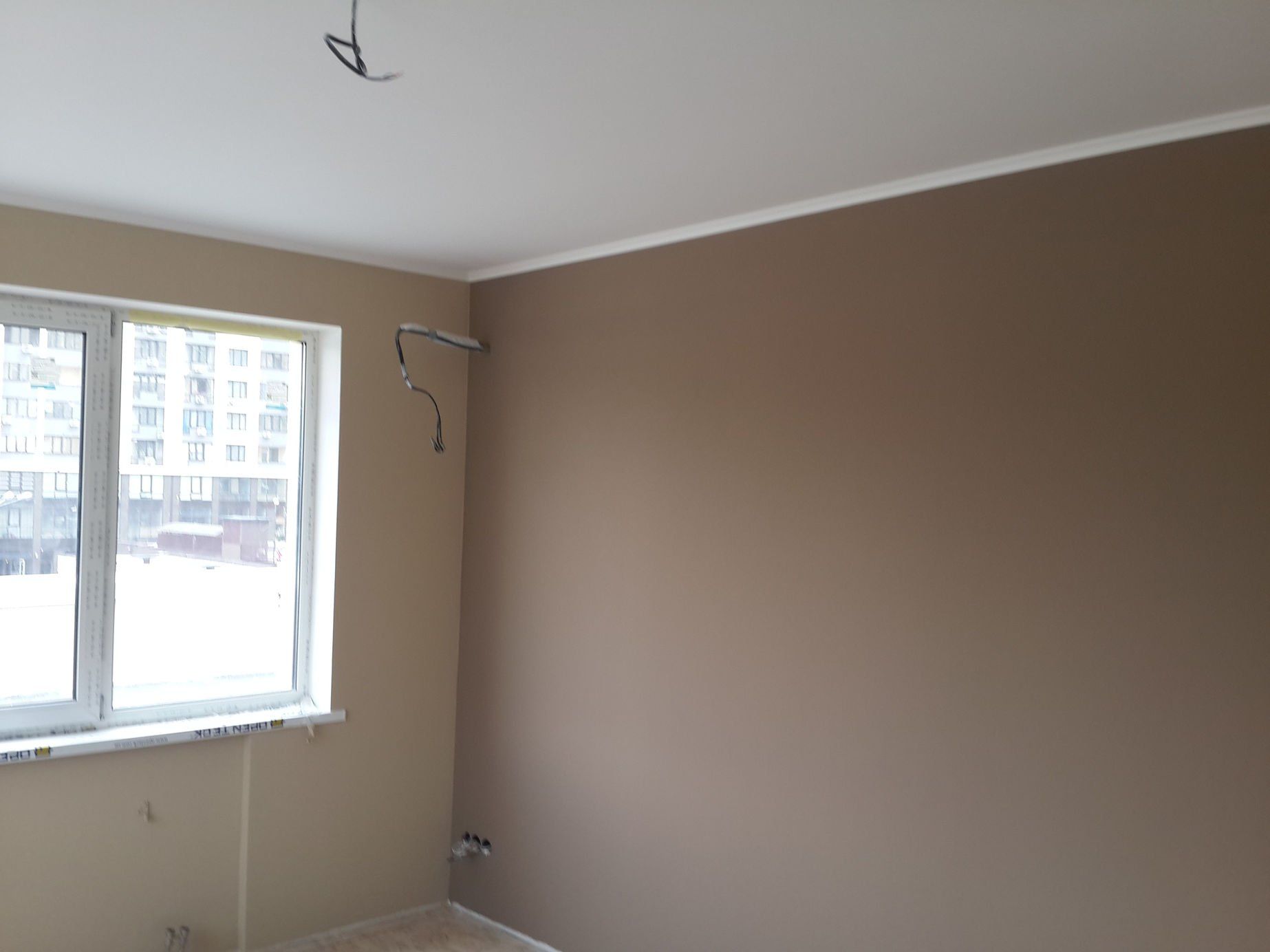 Покраска стен и потолков