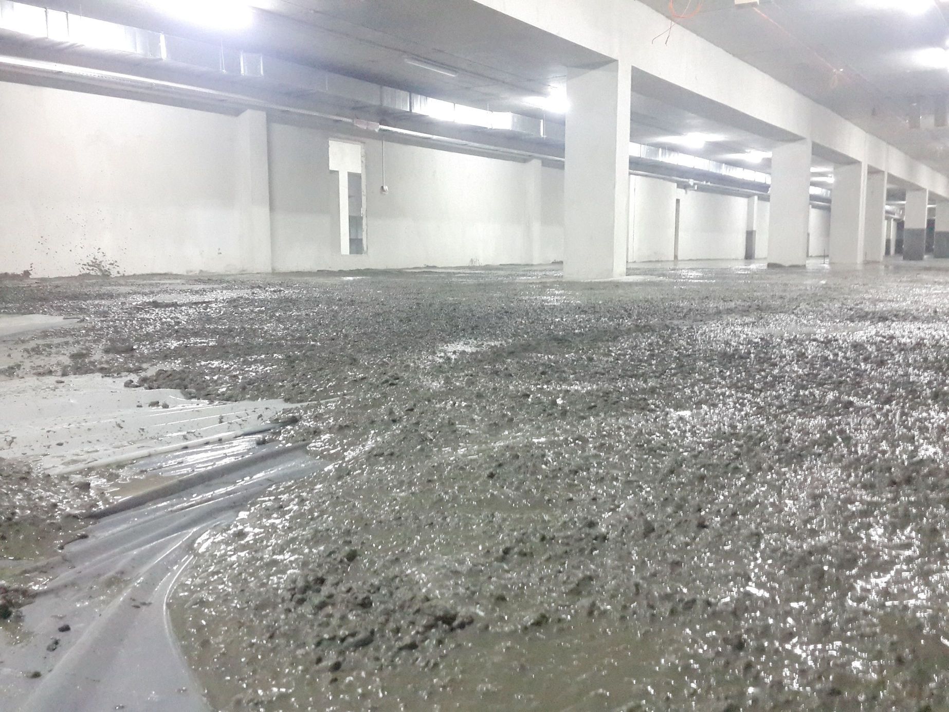 Черновой бетонный пол