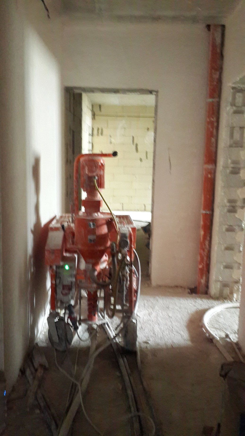 Жилой многоквартирный комплекс, штукатурные работы