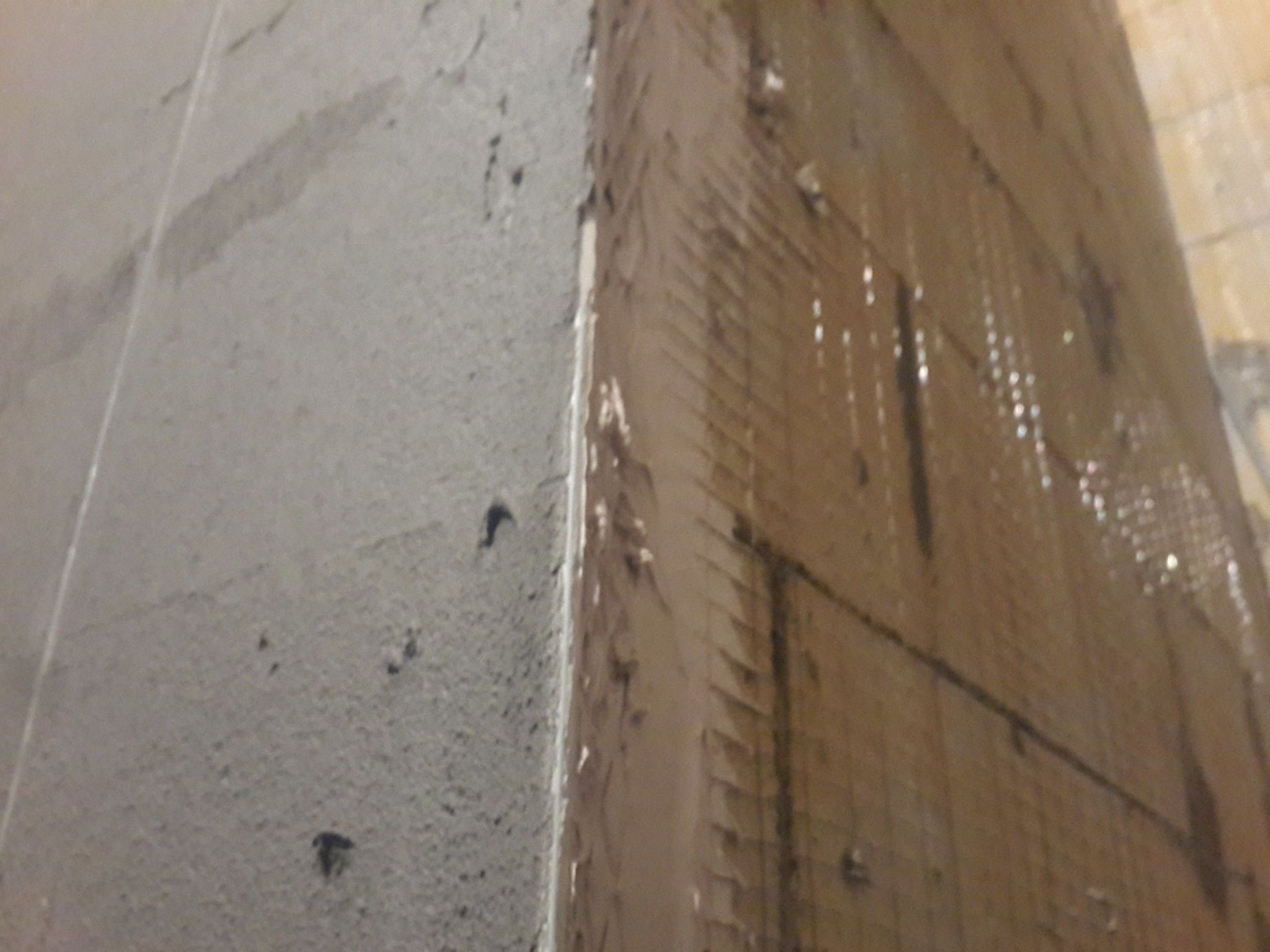 Черновая штукатурка стен санузла