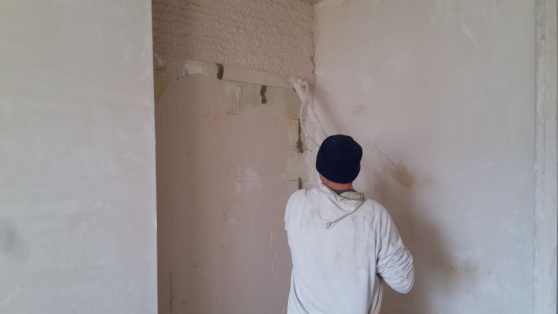 Жилой многоквартирный комплекс, штукатурные работы