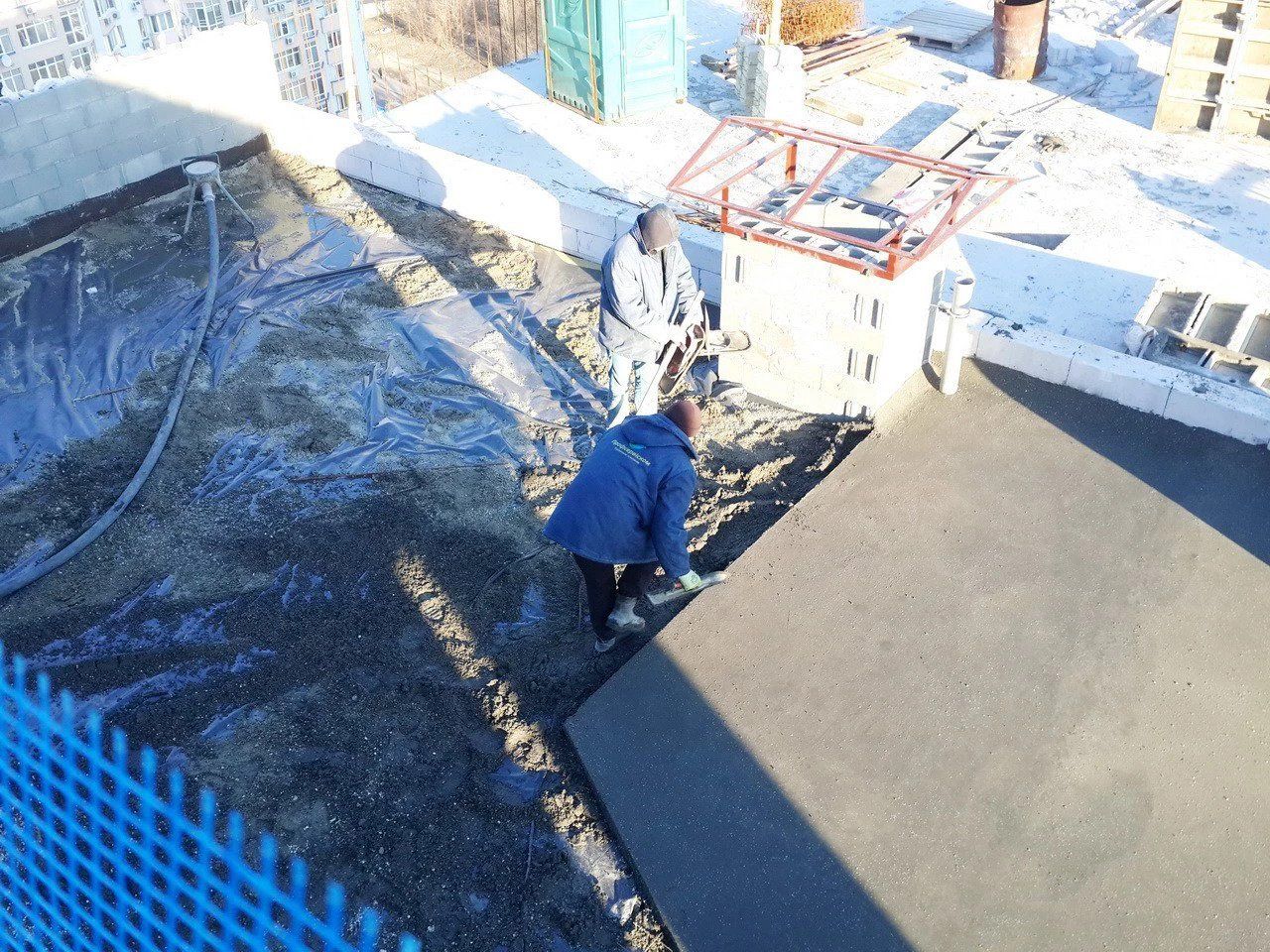 Крыша многоэтажного дома