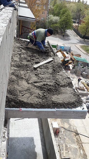 Стяжка балконных козырьков