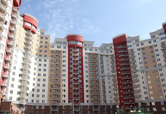 Многоэтажный дом на Теремках