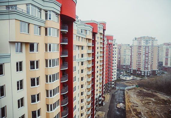 Многоэтажный дом на ул.Ломоносова 46