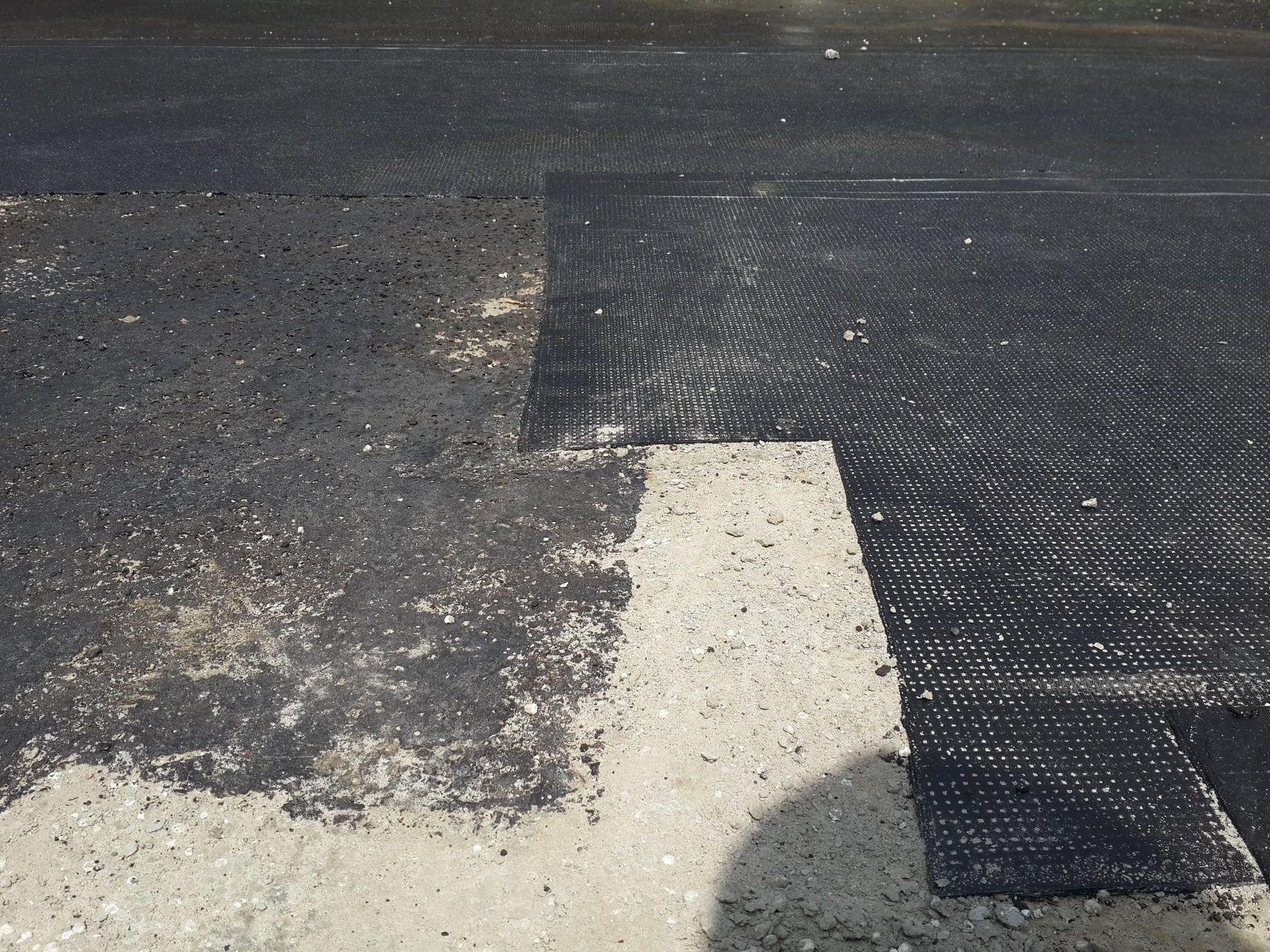 Лико-Град, кровля