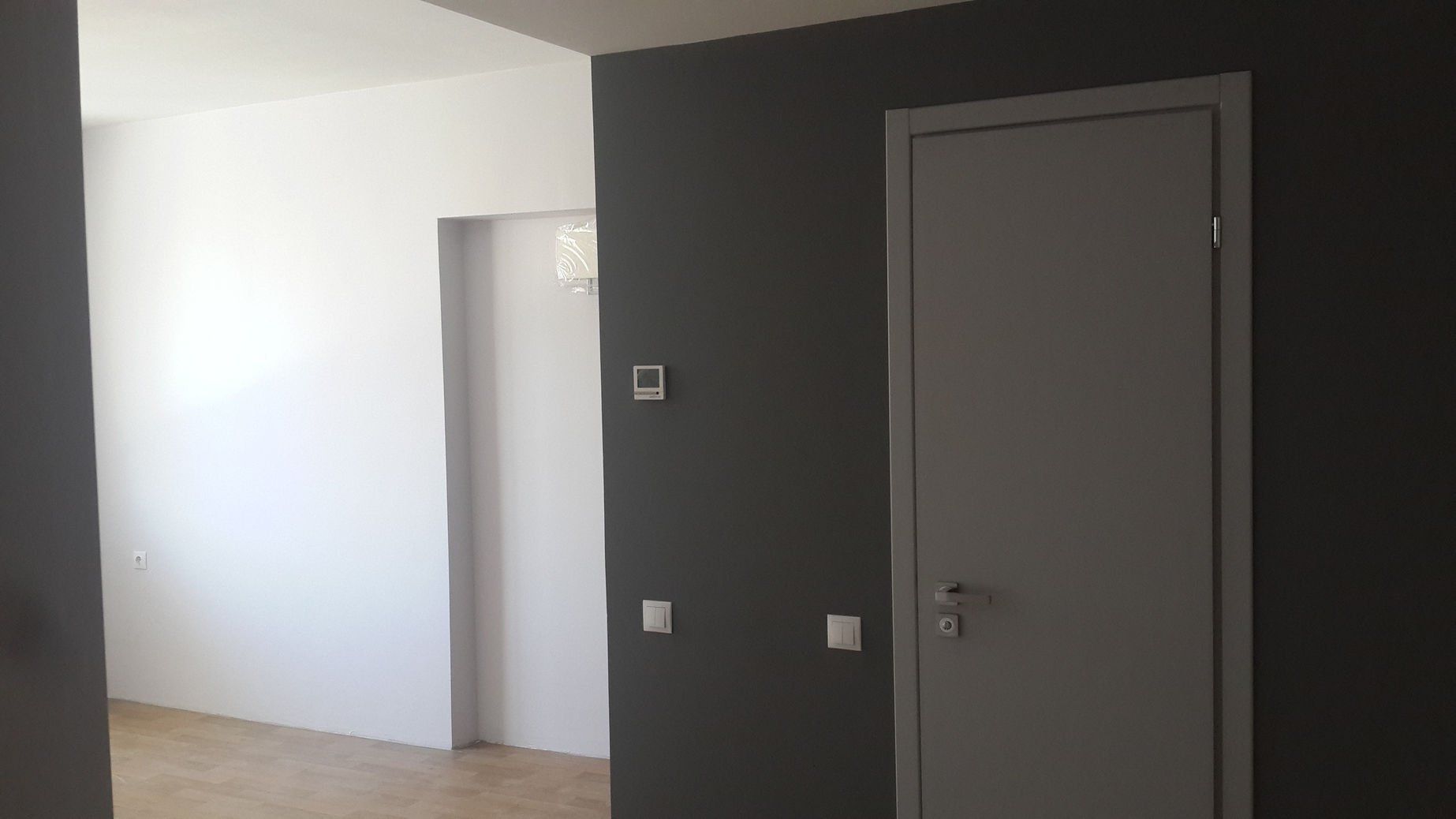 Покраска стен отеля