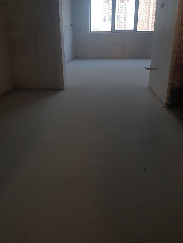 Самовыравнивающийся пол