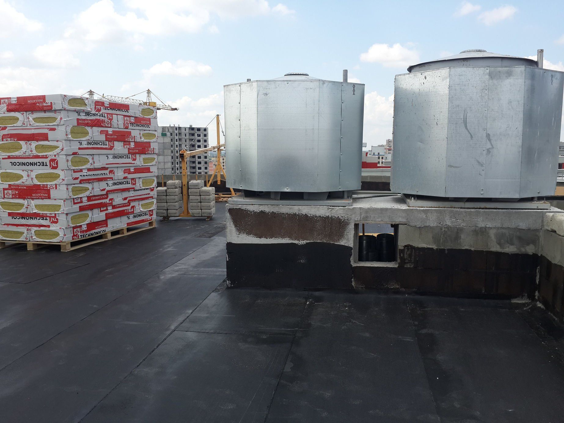 Лико-Град, кровля