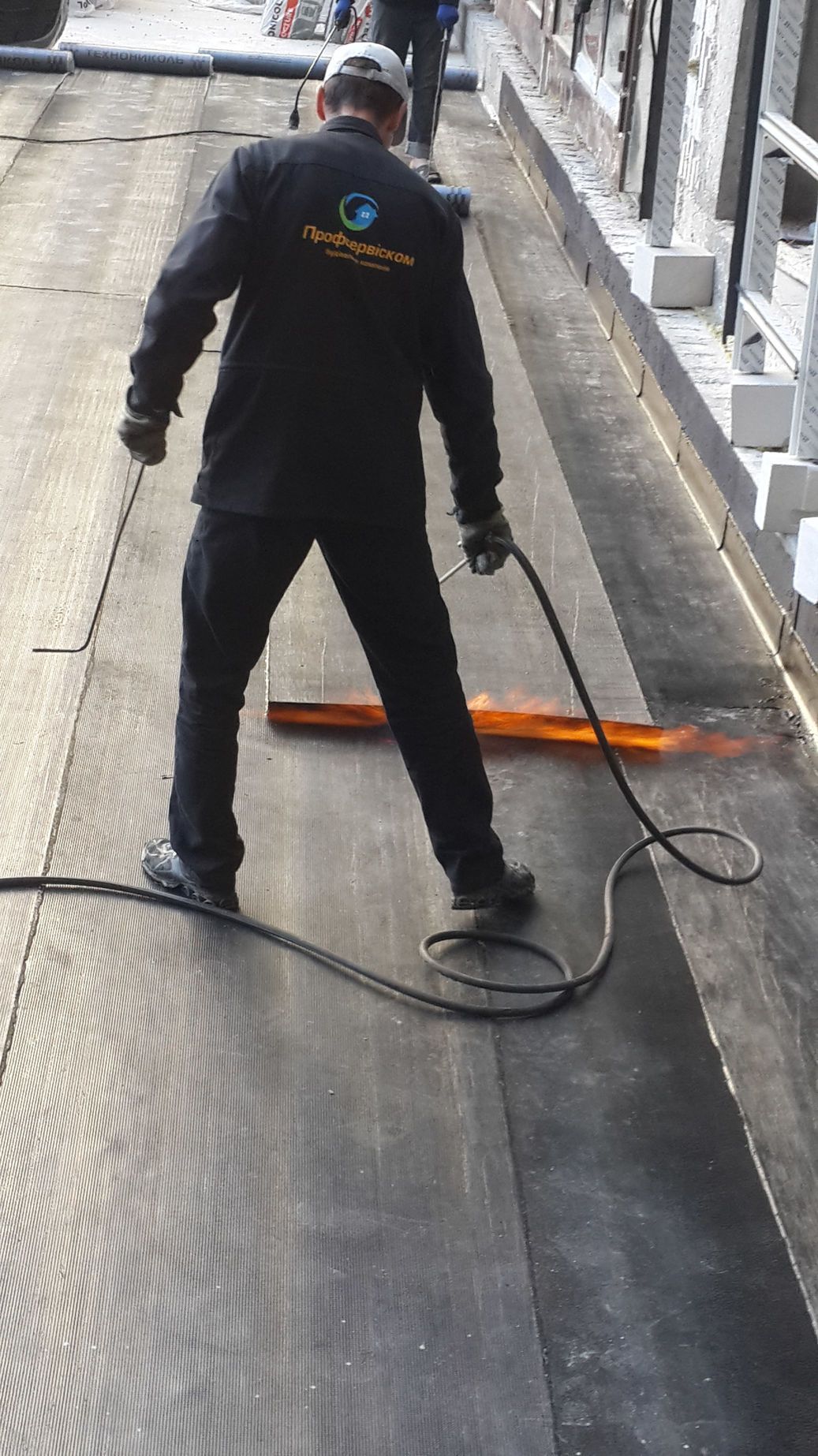 Обустройство кровли паркинга, гидроизоляция