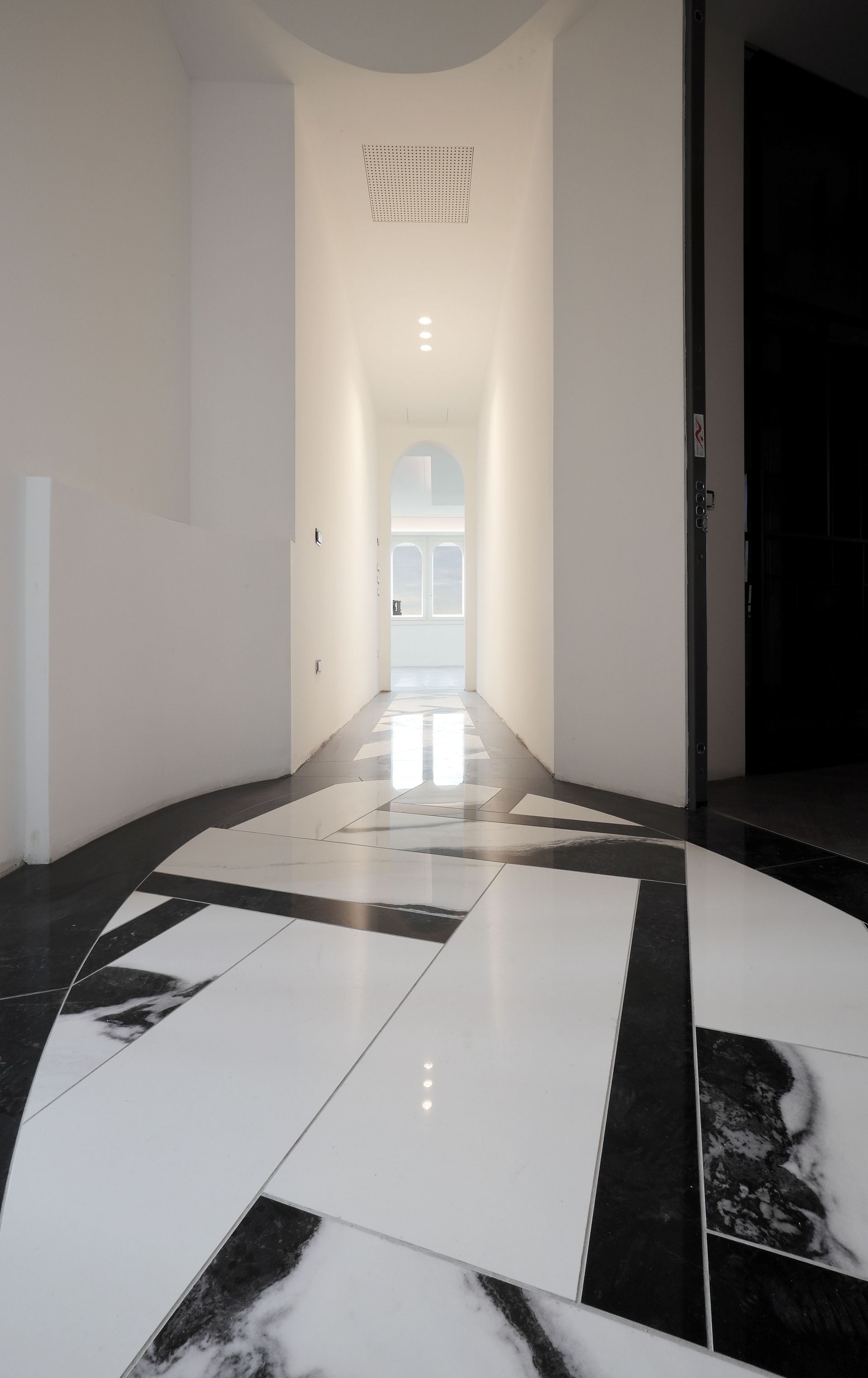 ingresso ristrutturazione  ArtéNworK Desio Milano Monza