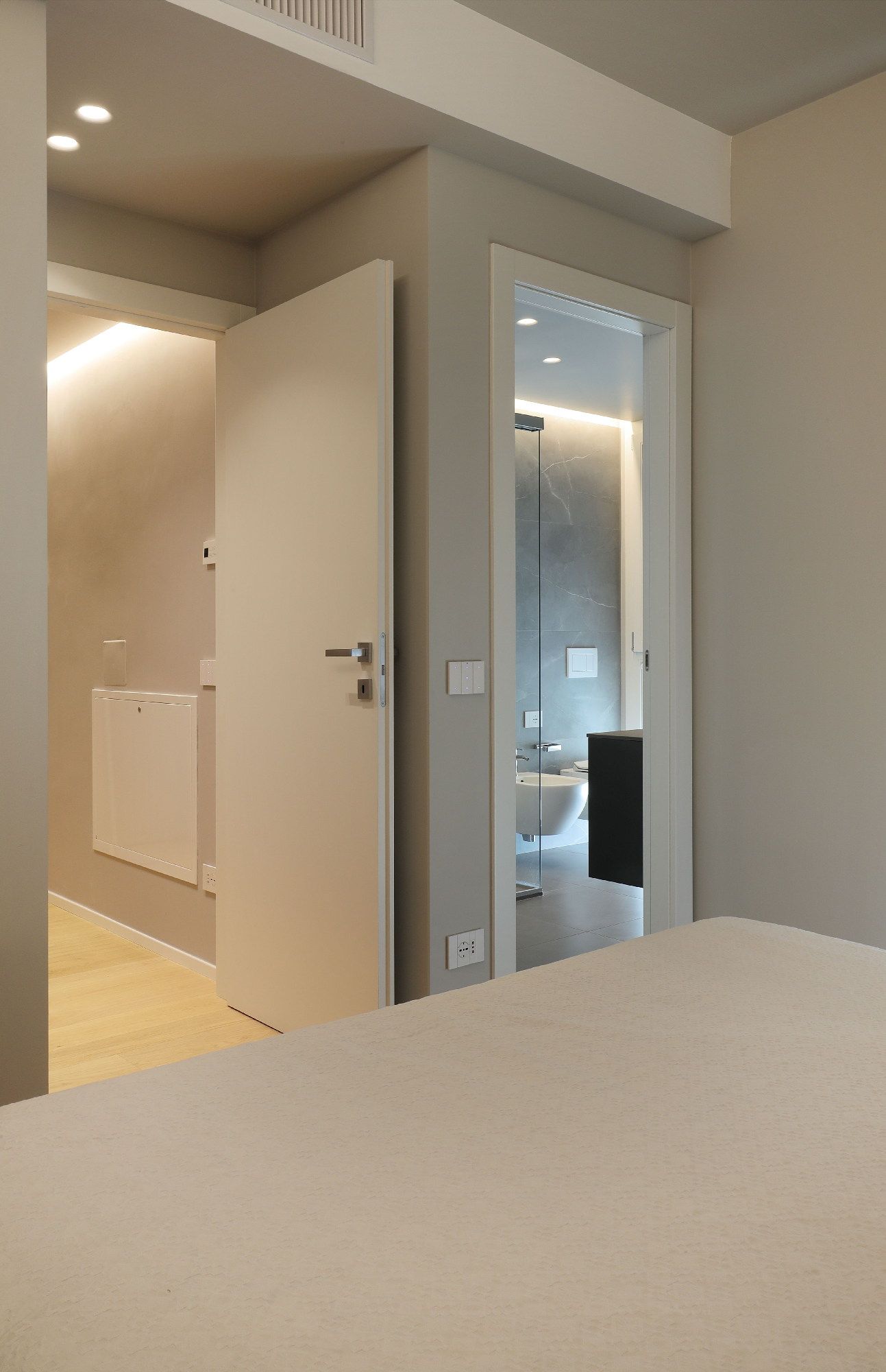 mobili su misura ristrutturazione zona notte ArtéNworK Desio e Milano